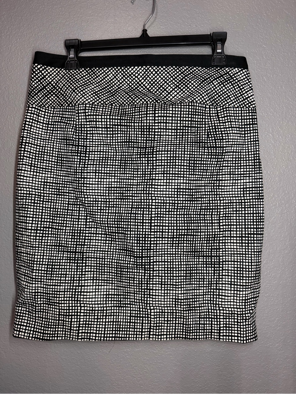 Express Black and White Grid Pencil Skirt 10